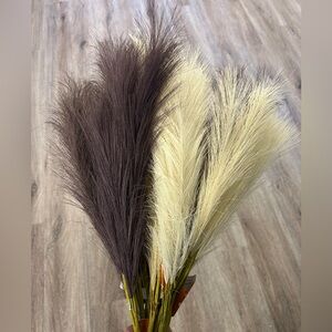 Faux Pampas Grass, 14 PCS 24” Tall Fluffy Fake Pompas Floral 4 White 10 Purple